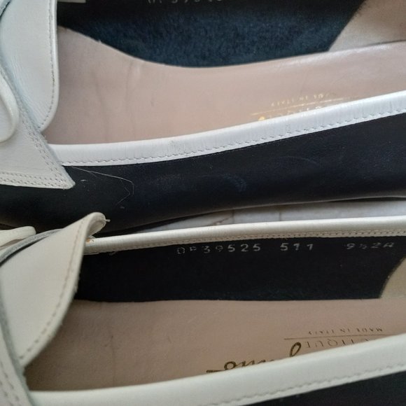 Ferragamo Spectator Flats, Blue/White,9.5AA,New - Picture 5 of 5